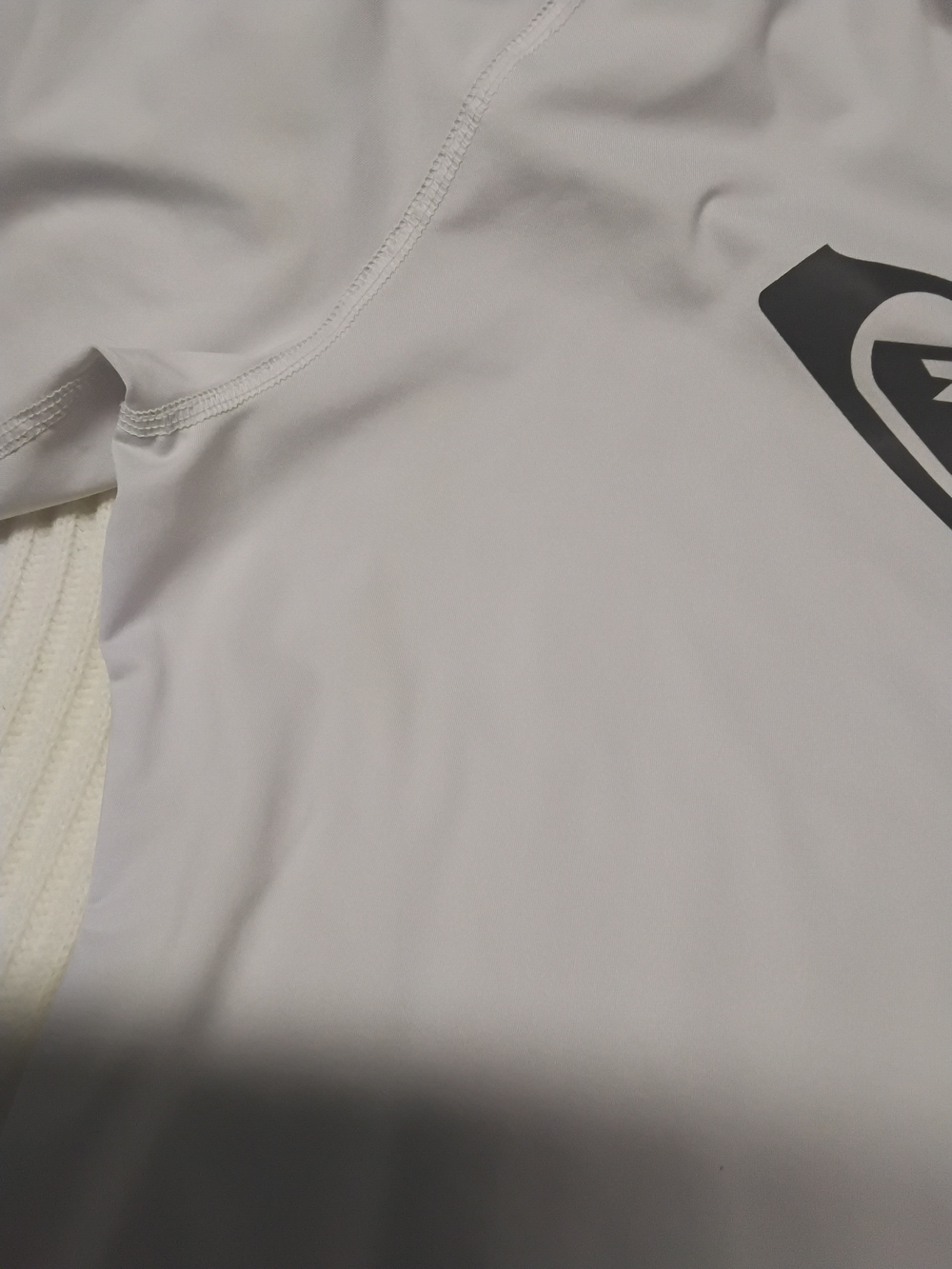 Roxy Women's White Rash Guard Top Size M - Picture 5 of 8